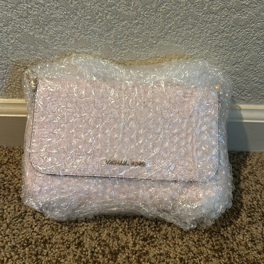 New Michael Kors Pink Jet Set Crossbody - Picture 5 of 6